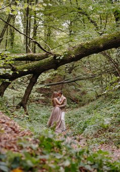 Wedding photography in kiev. photographer maria mikhailenko - pay for the promotion.