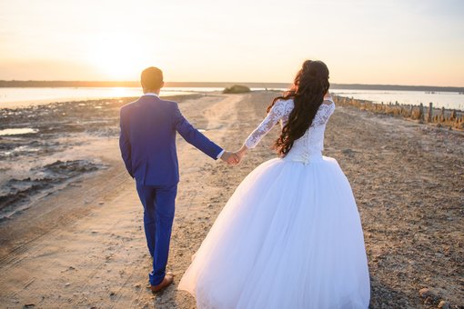 Фотосесія нареченого та нареченої Одеса в «NinaAlexPhoto». Замовляйте фотографа на весілля за акцією.