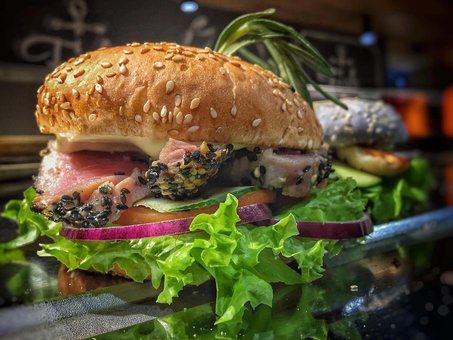 Fish shop-restaurant &quot;flagman&quot;. discounts on dishes