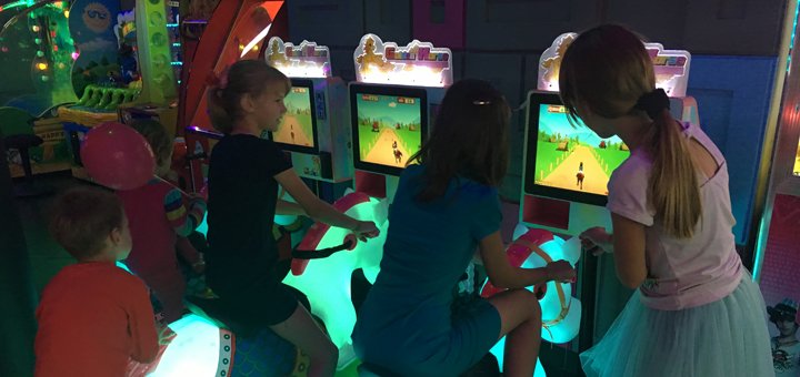 Купу розваг в розважальному центрі «PLAY CITY»