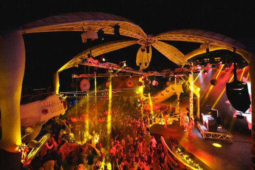 Пляжний клуб «ibiza beach club». знижки на квитки