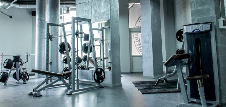 Силовые тренировки в спортивном клубе Gladiator Gym
