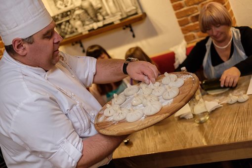 Ресторан Мама Манана. Відвідуйте акцію 54