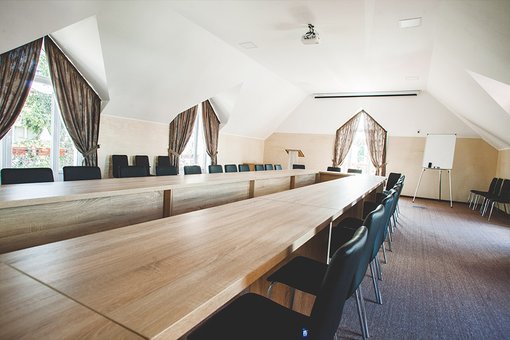 Conference hall at the V&P hotel in Khust, Transcarpathia. Book a room for business negotiations at a discount.