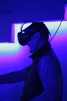 Virtual reality club "MirVR" in Odessa. Book the time of the game for the promotion.