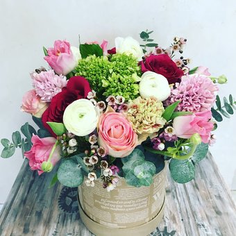 Fruits & Flowers Market