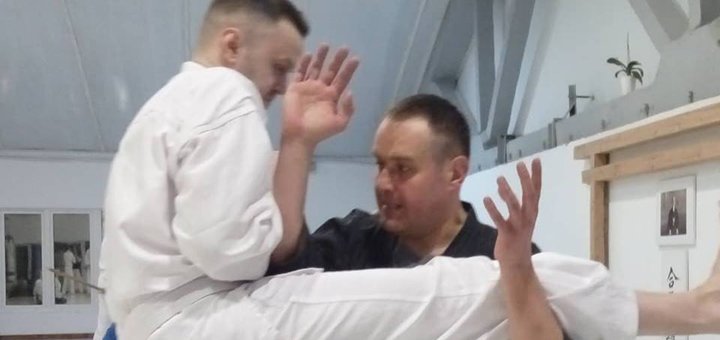 Единоборства для детей и взрослых в клубе традиционного окинавского годзю-рю карате-до «Сэнтора». Зарегистрироваться со скидкой