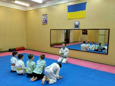 Тренировки в клубе традиционного окинавского годзю-рю карате-до «Сэнтора». Зарегистрироваться недорого