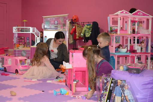 Послуги аніматора у дитячій кімнаті «Lady Land» у Києві. Ціни недорого