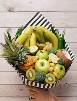 Букет із екзотичних фруктів у бутіку «Fruits & Flowers Market» у Дніпрі. Замовляйте по знижці.